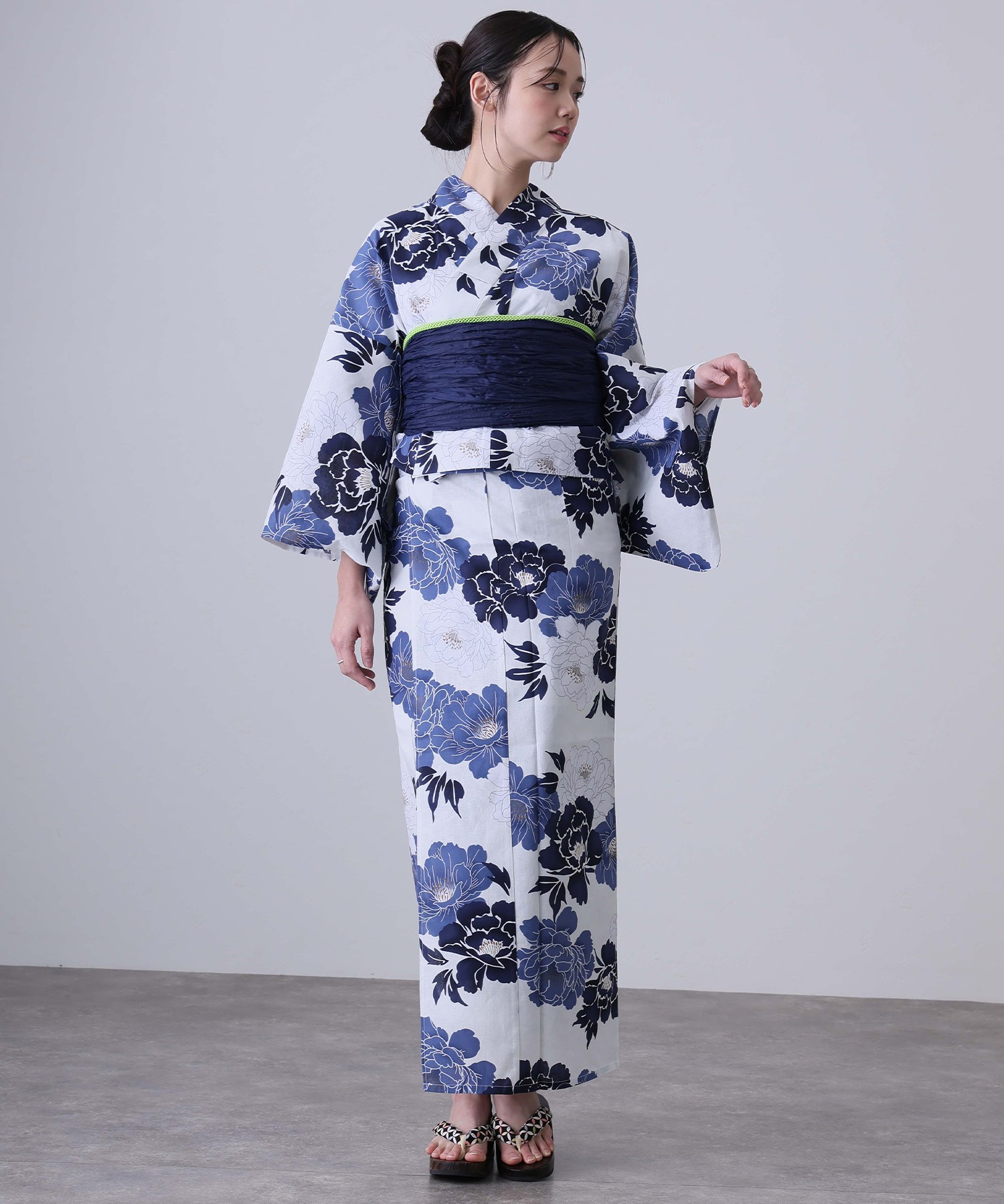 Yukata Tradizionale in Cotone  - Summer Clothing Material recensione e prezzo