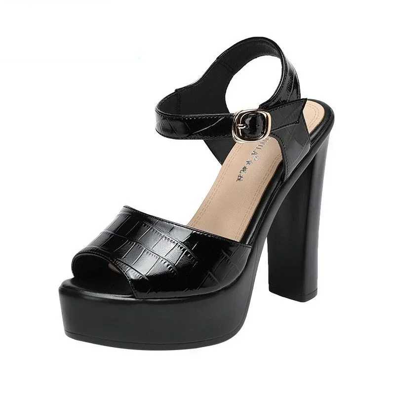 10 cm 13 cm moda sandali in ve - Summer Clothing Sale recensione e prezzo